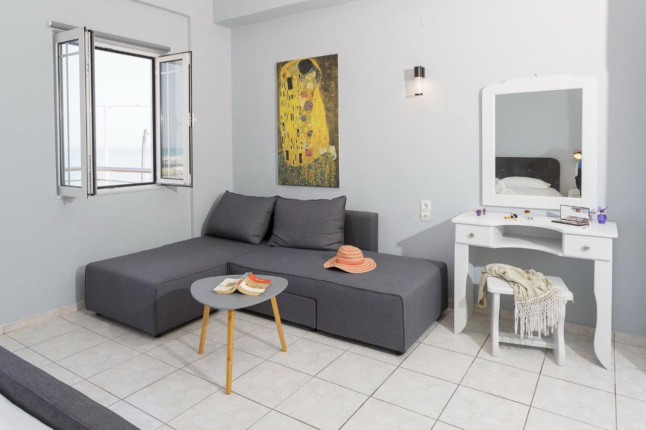 Sole Mare Seaside Apartments Гувес Екстериор снимка