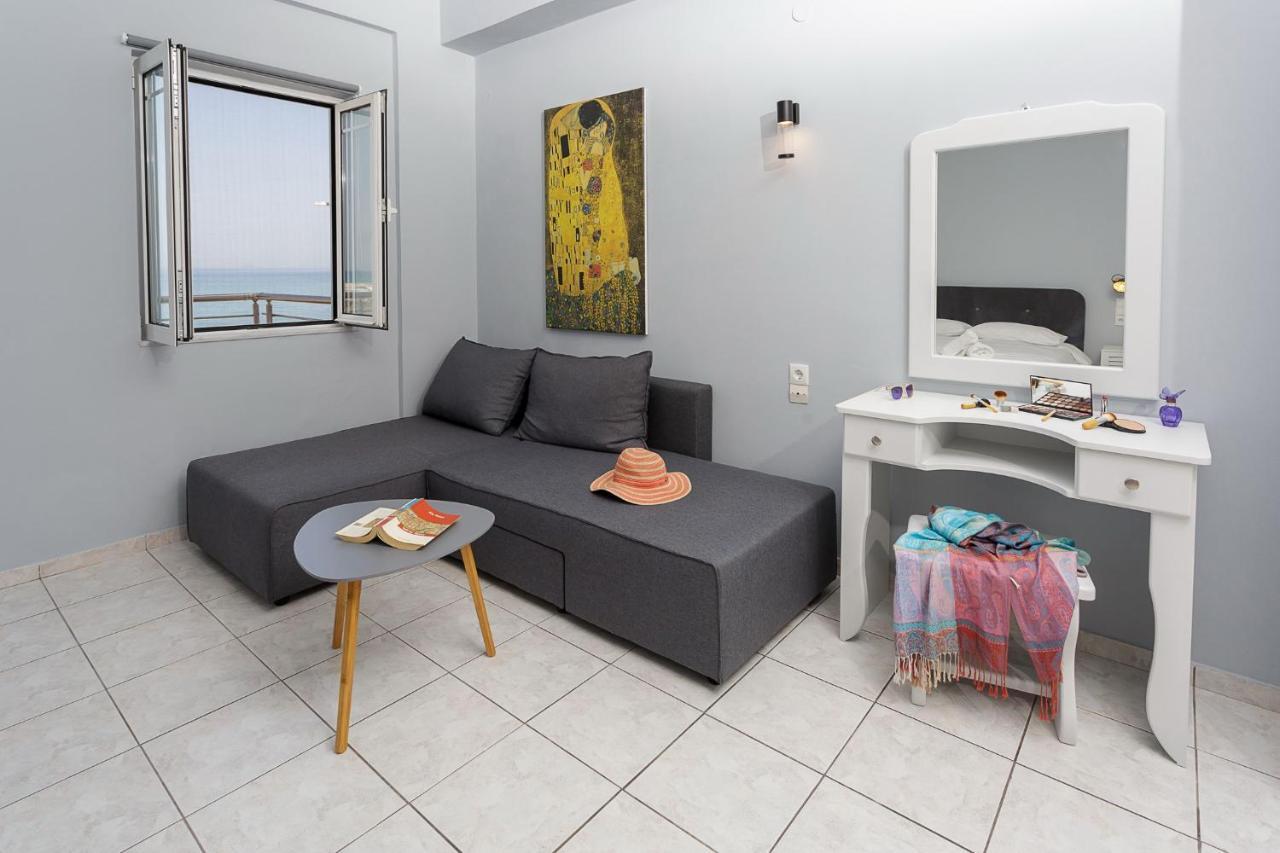 Sole Mare Seaside Apartments Гувес Екстериор снимка
