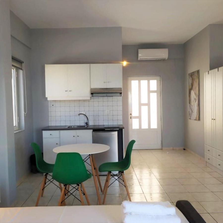 Sole Mare Seaside Apartments Гувес Екстериор снимка